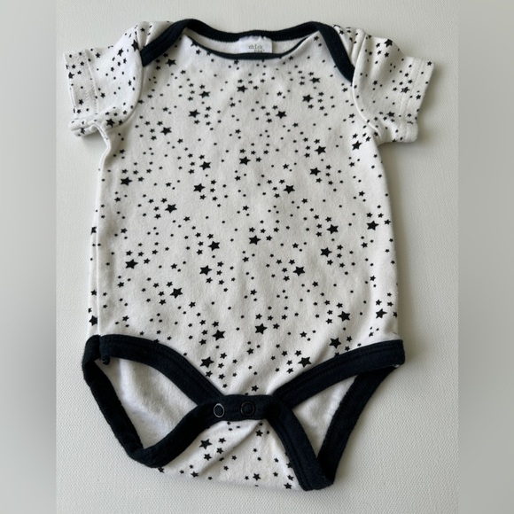 Lyr&c, Cat & Jack and Chick Pea Baby Boy’s bundle three bodysuits.  Size 3-6M. - Picture 9 of 11